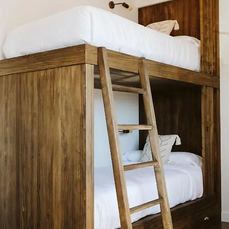 Dreamsea Surf House Fuerteventura 旅馆