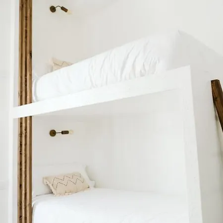 Dreamsea Surf House Fuerteventura 旅馆